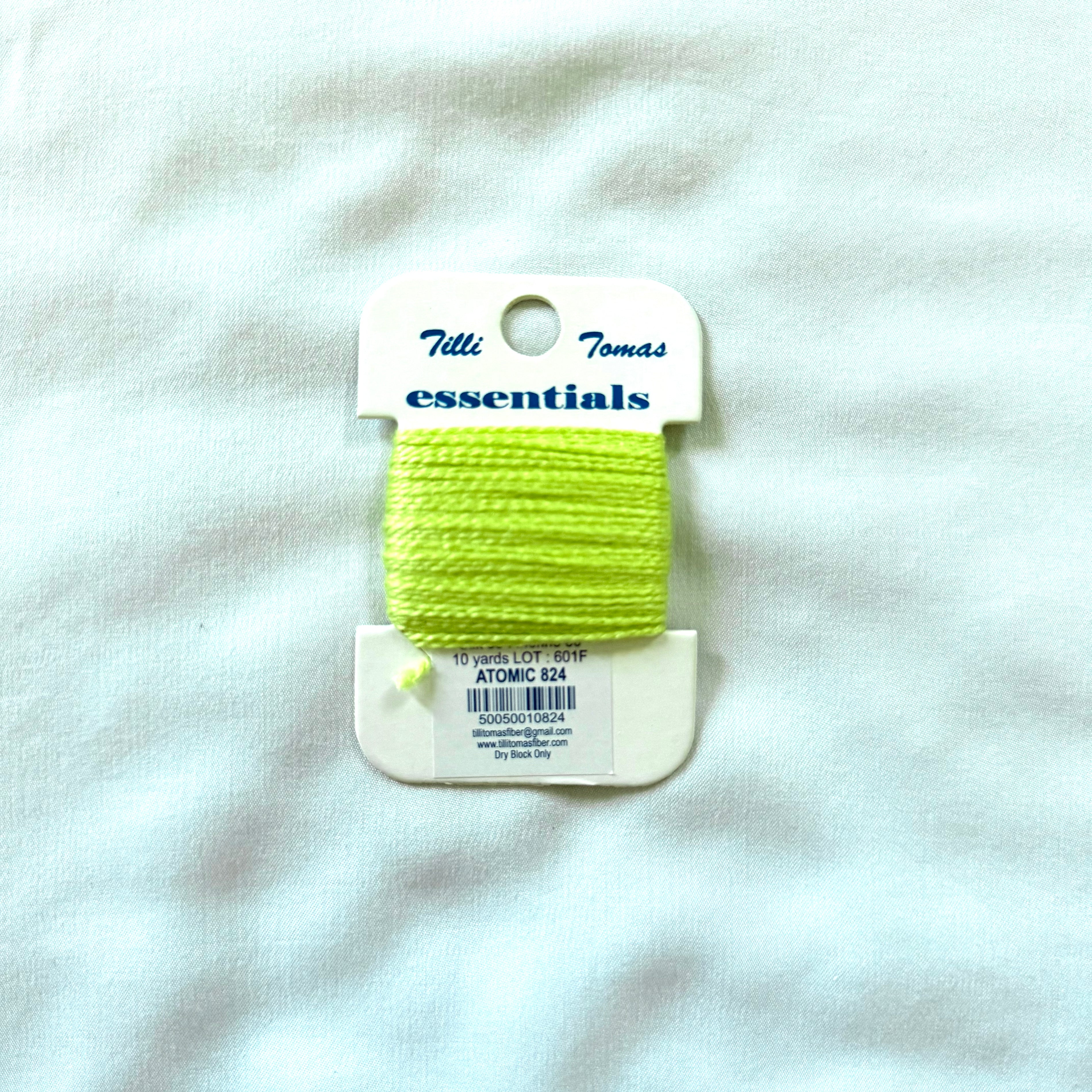 Essentials Card - Atomic (824)