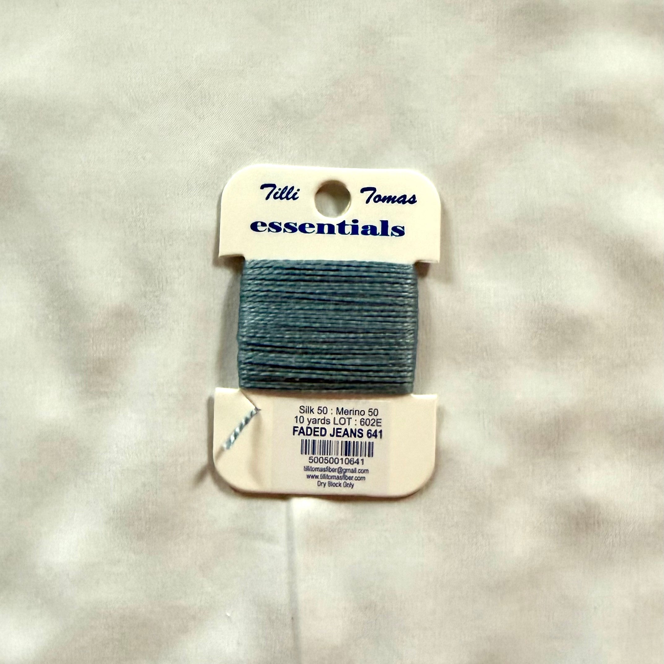 Essentials Card - Faded Jeans (641)