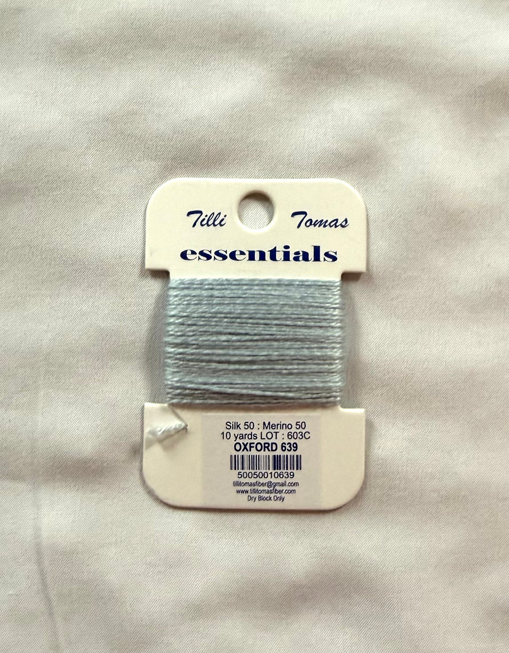 Essentials Card - Oxford (639)
