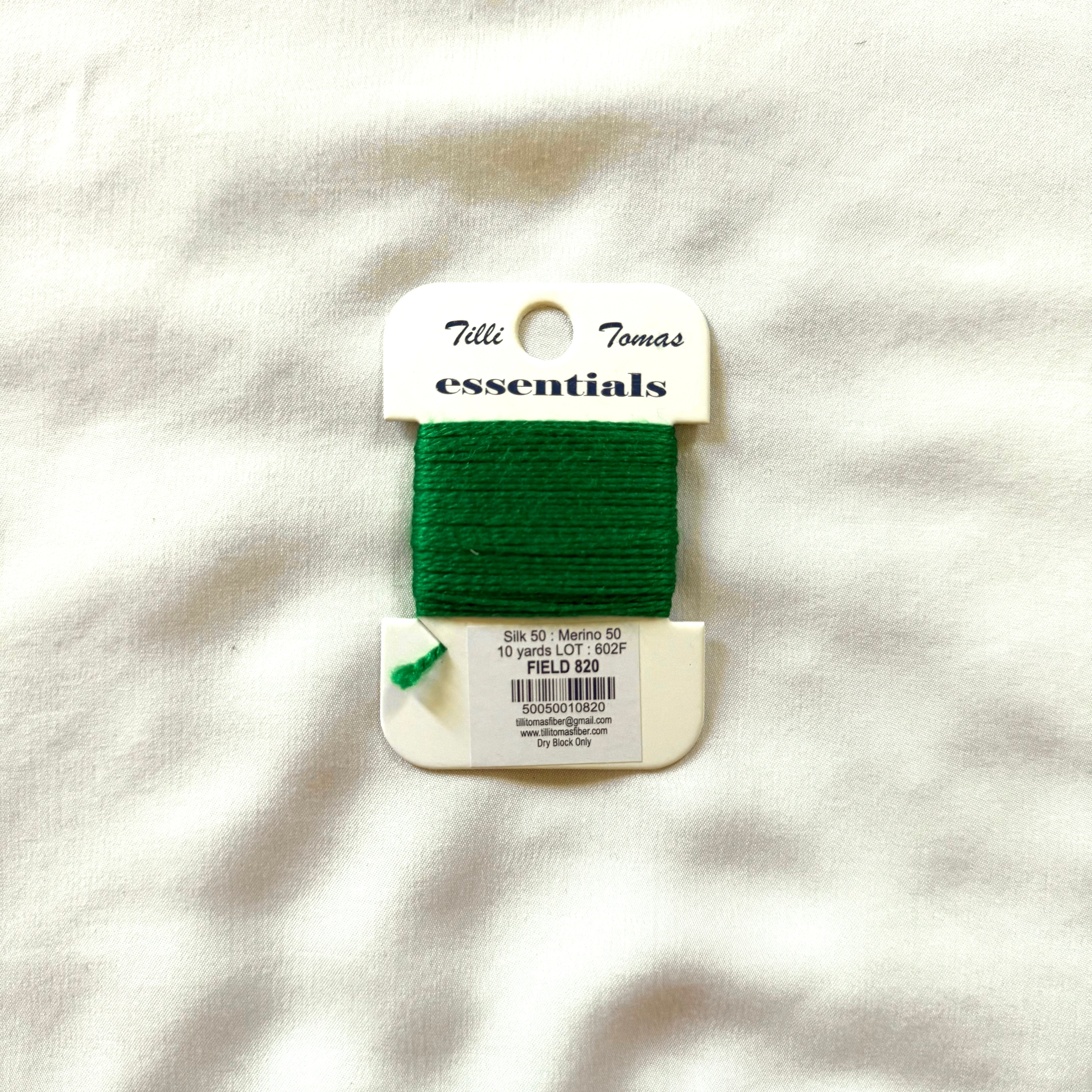Essentials Card - Field (820)