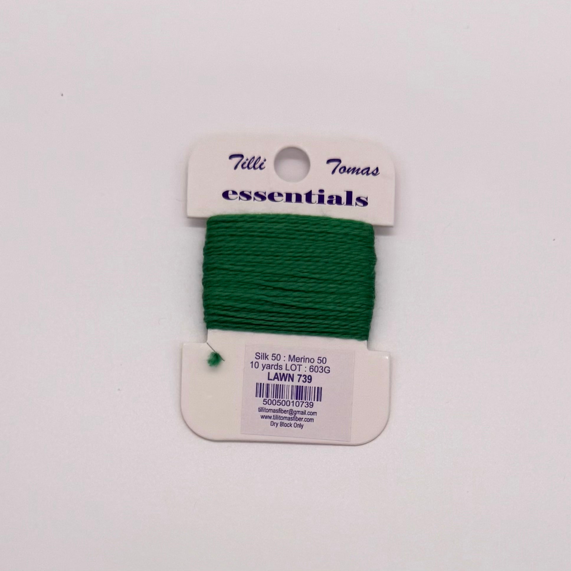 Essentials Card - Lawn (739)