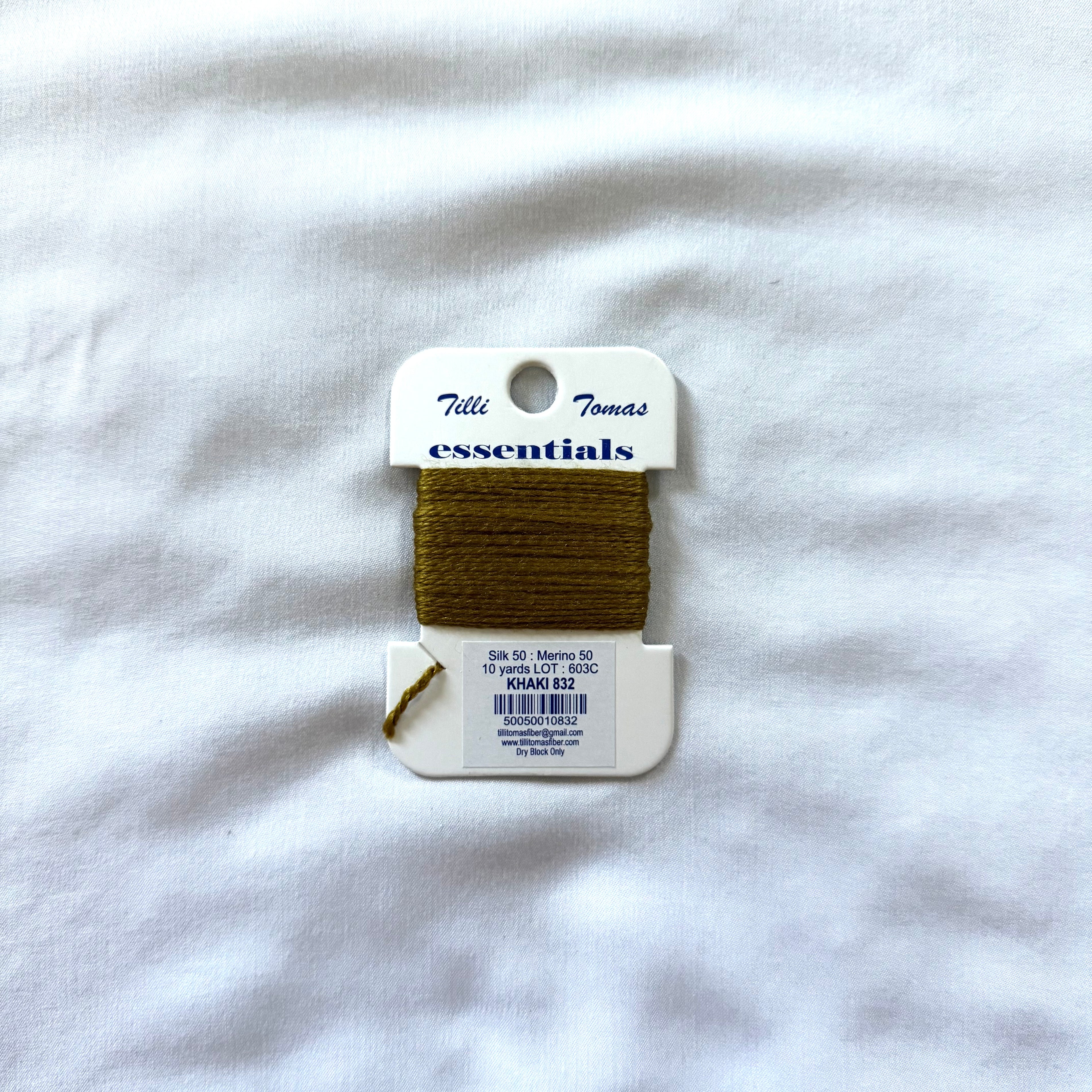 Essentials Card - Khaki (832)